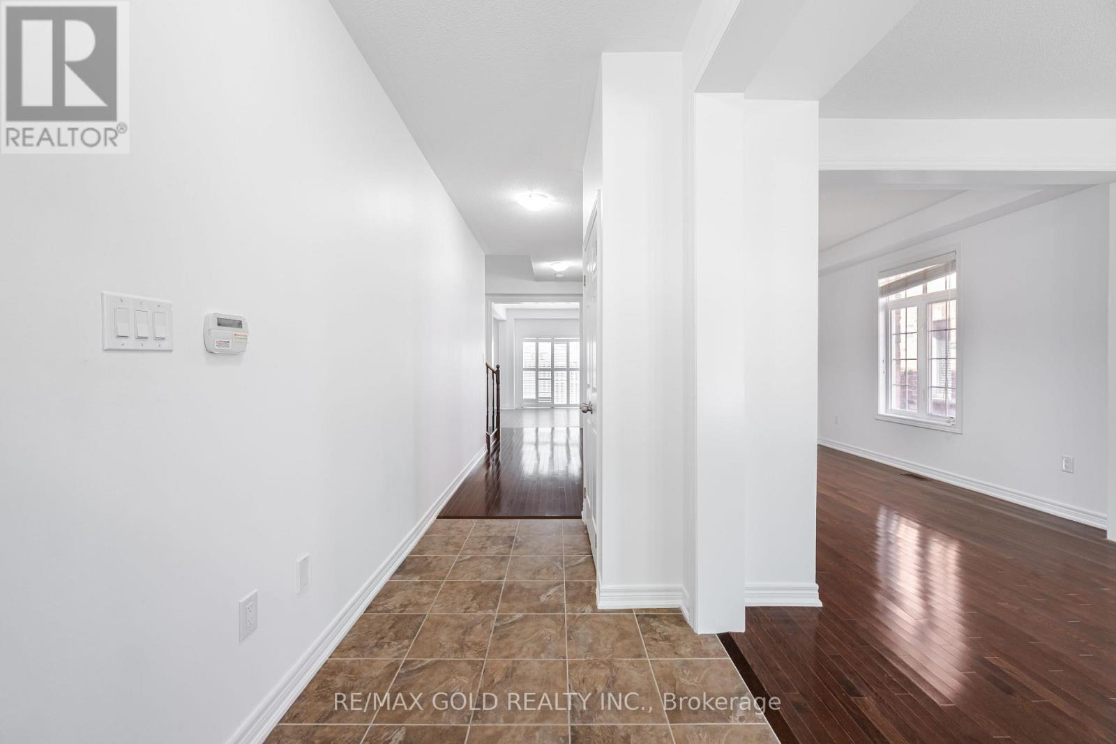 5288 Longford Crescent, Mississauga, Ontario  L5M 0J3 - Photo 6 - W12284167