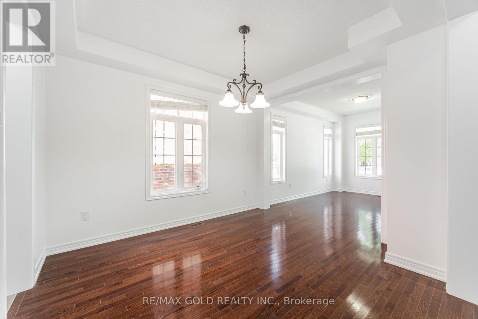 5288 Longford Crescent, Mississauga, Ontario  L5M 0J3 - Photo 7 - W12284167