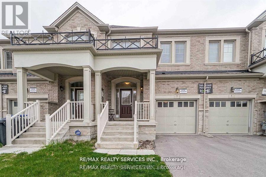 Property at 7 LADY EVELYN CRESCENT image 1