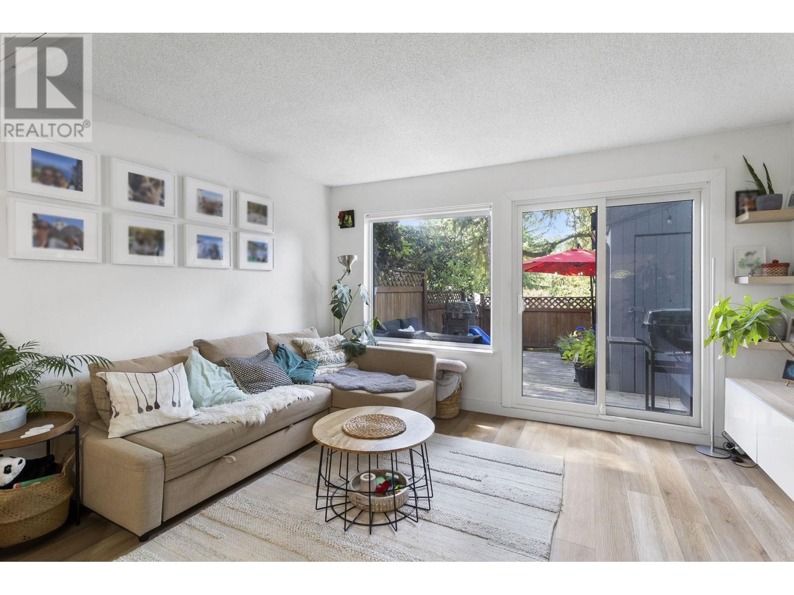 915 Britton Drive, Port Moody, British Columbia  V3H 3S5 - Photo 3 - R3026518