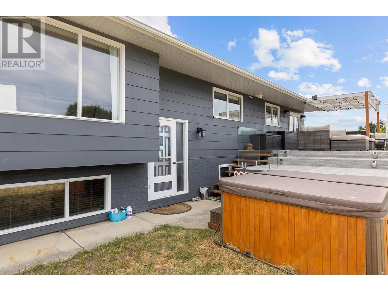 136 Stepping Stones Crescent, Spallumcheen, British Columbia  V1H 1X2 - Photo 51 - 10355957