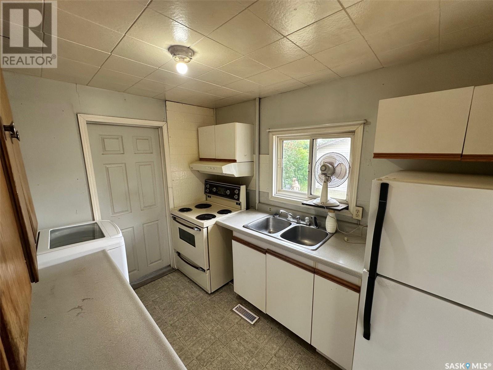 202 Prince Street, Hudson Bay, Saskatchewan  S0E 0Y0 - Photo 6 - SK012471