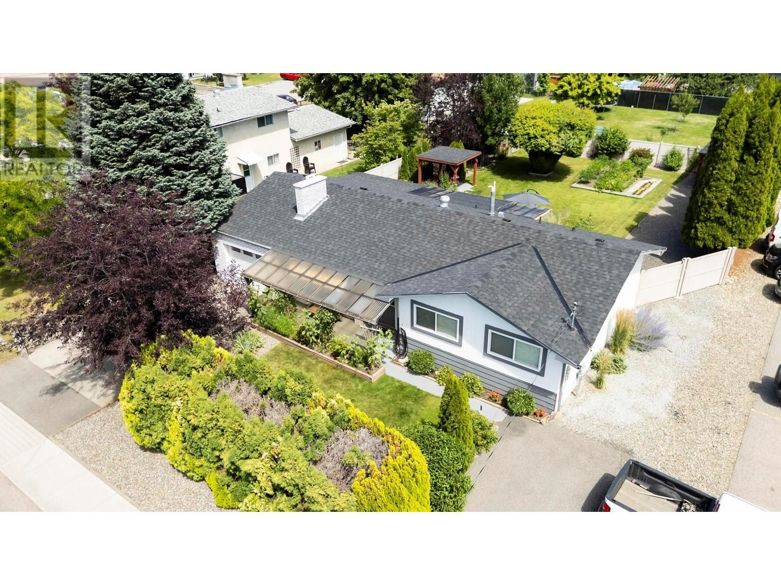 615 Tartan Road, kelowna, British Columbia