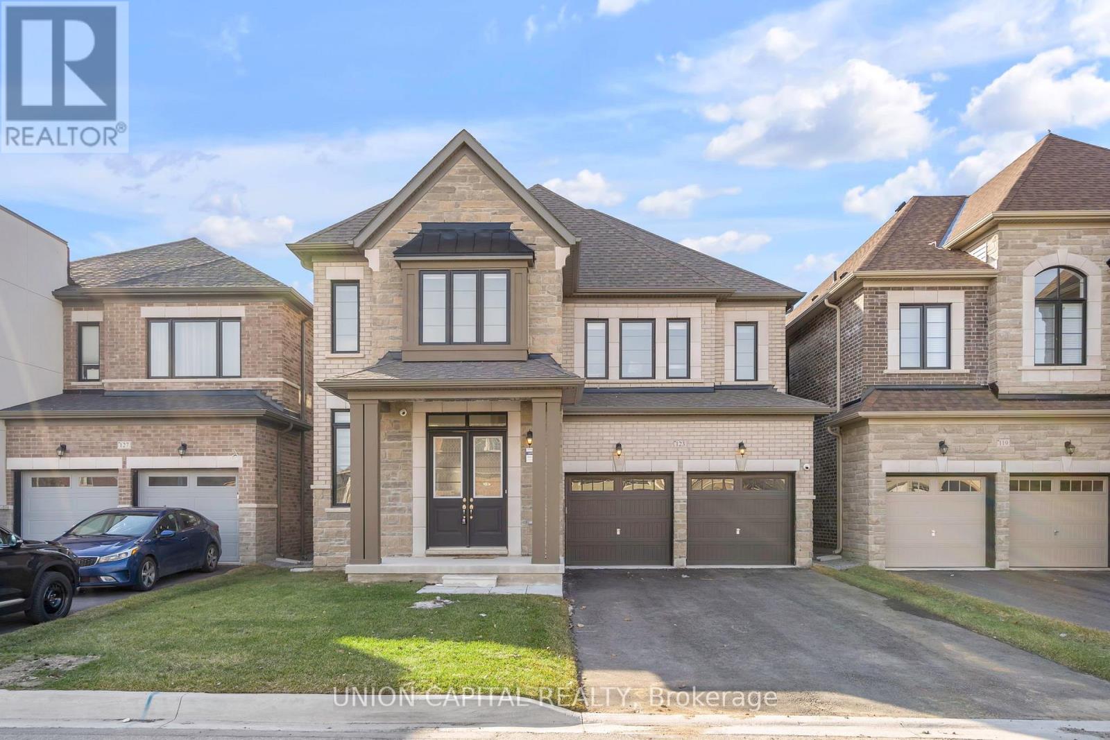 Property at 123 HALLDORSON AVENUE image 2