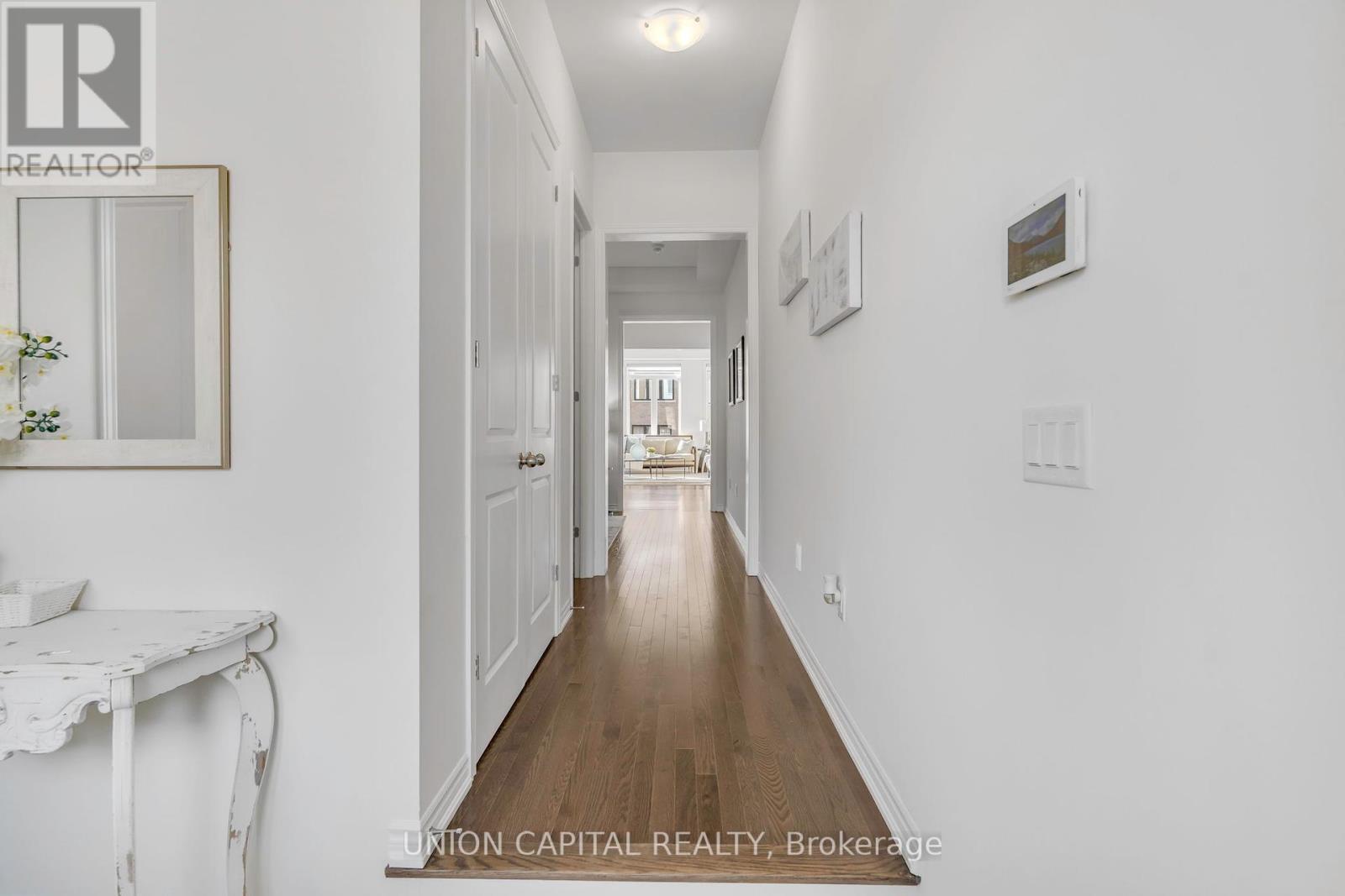 Property at 123 HALLDORSON AVENUE image 3