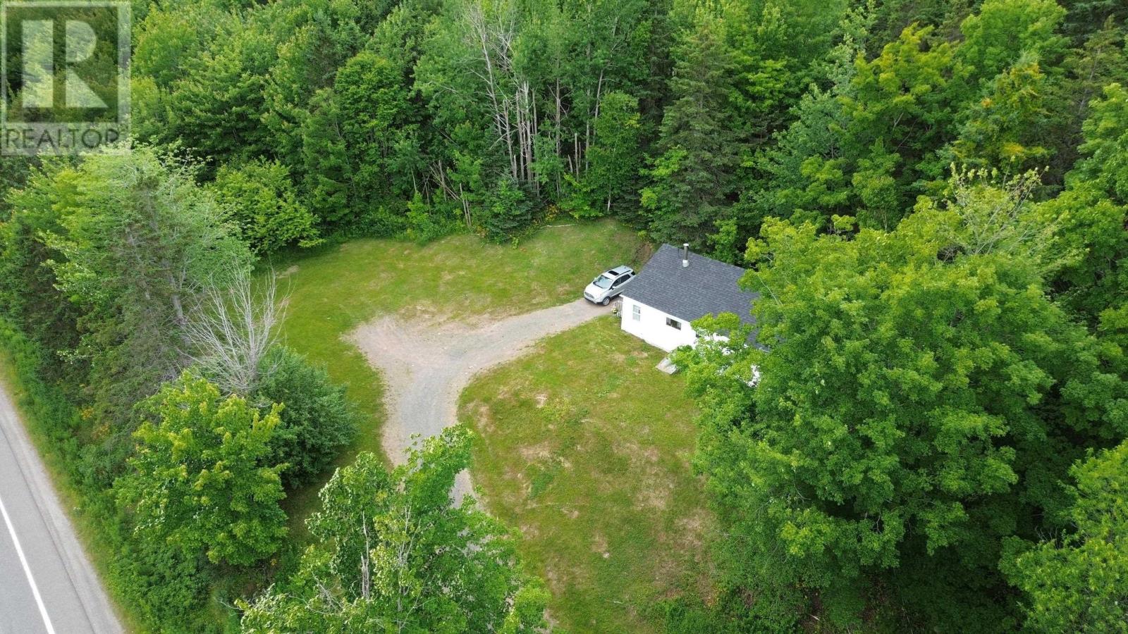 11301 Highway 105, Aberdeen, Nova Scotia  B0E 3M0 - Photo 4 - 202516988