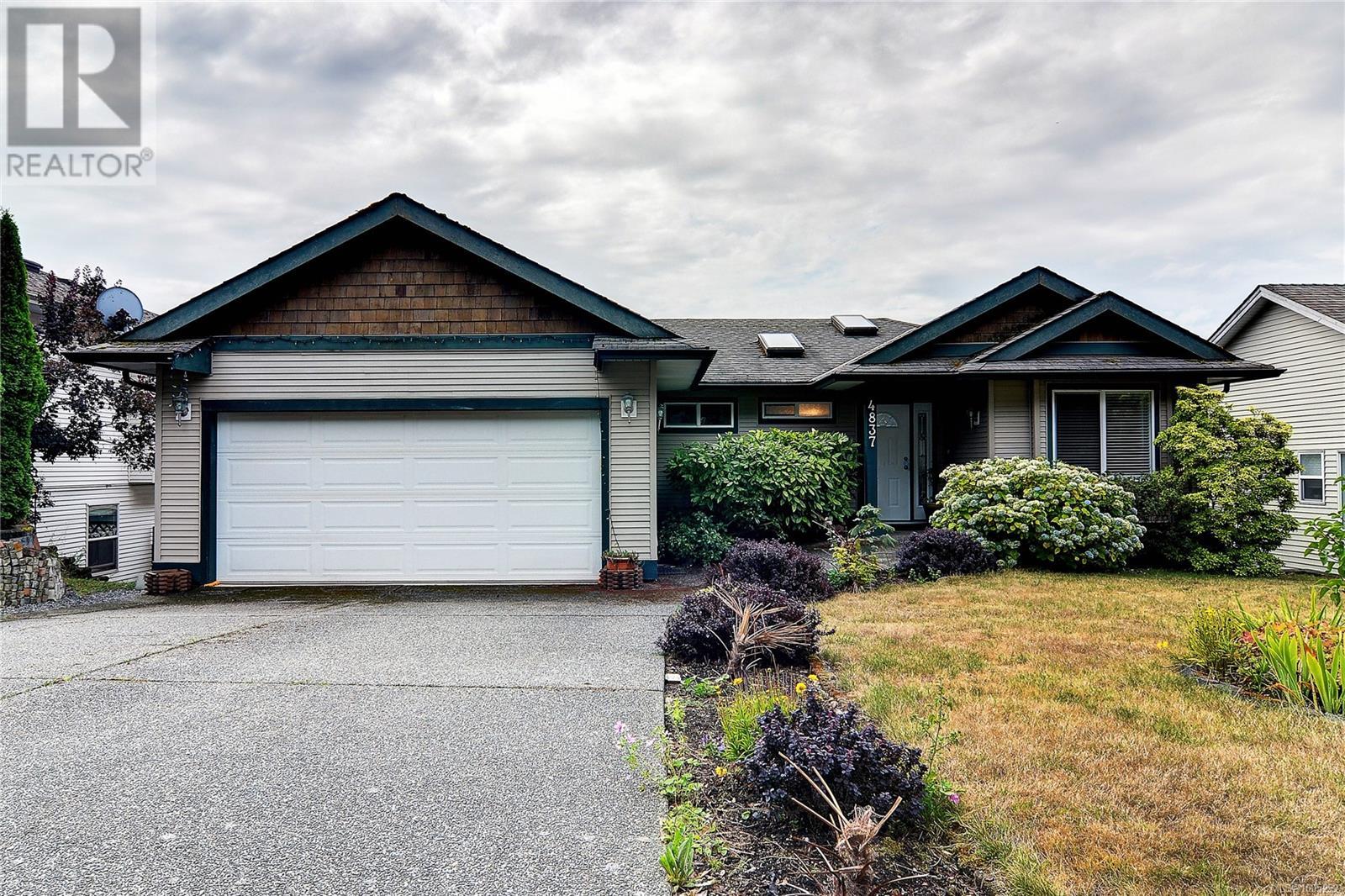 Property at 4837 Fairbrook Cres image 1
