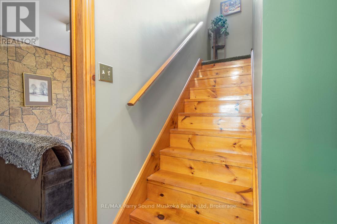 18 Meharg Drive, Mckellar, Ontario  P2A 0B5 - Photo 38 - X12240987