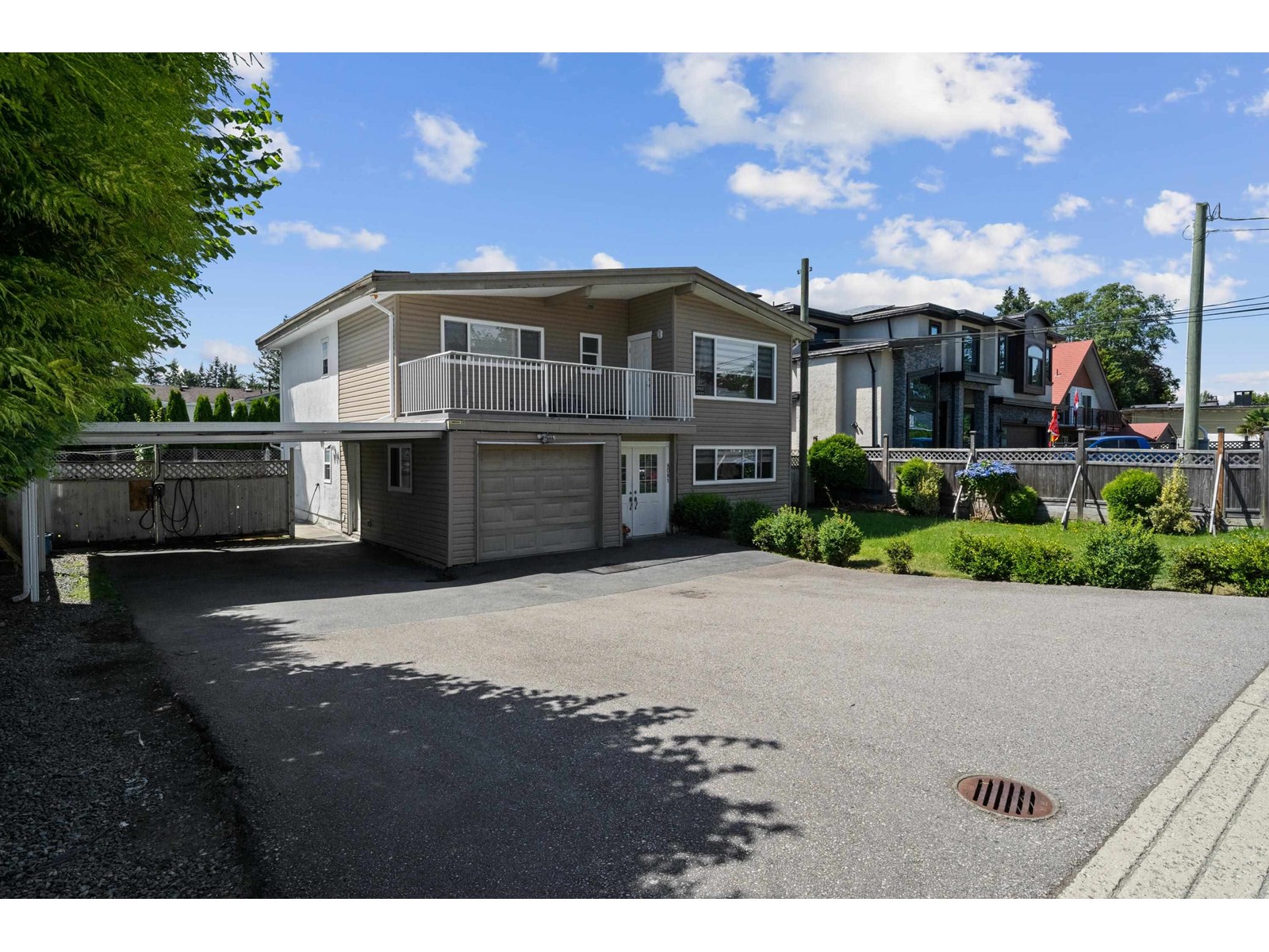 Property at 8081 112TH STREET image 3