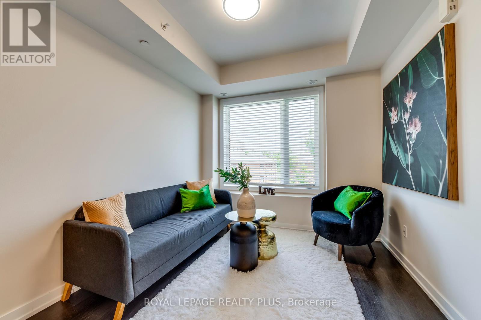 Property at 510 - 10 DRUMMOND STREET image 5