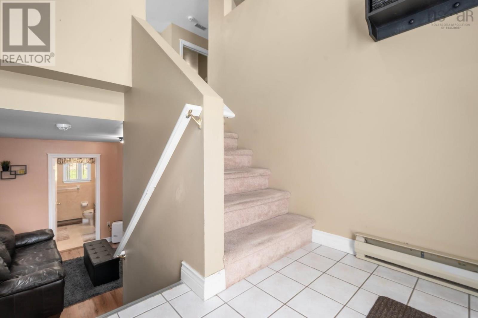 Property at 10 Laurelcrest Drive image 2