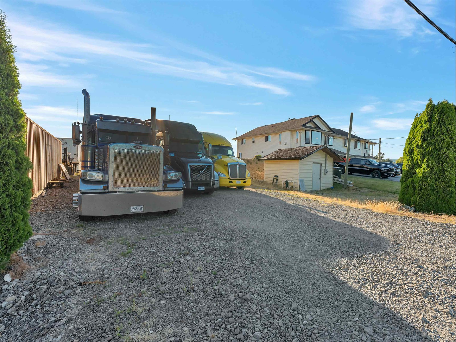 5411 Gladwin Road, Abbotsford, British Columbia  V4X 1X8 - Photo 2 - R3026505