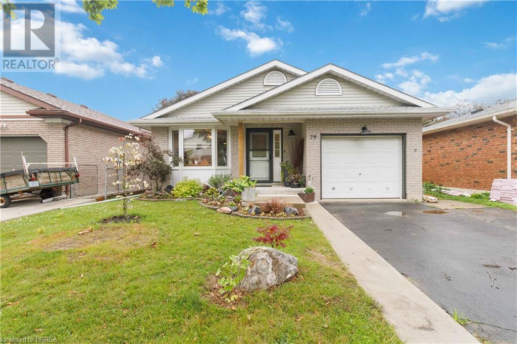 Property at 79 DONLY Drive S image 3