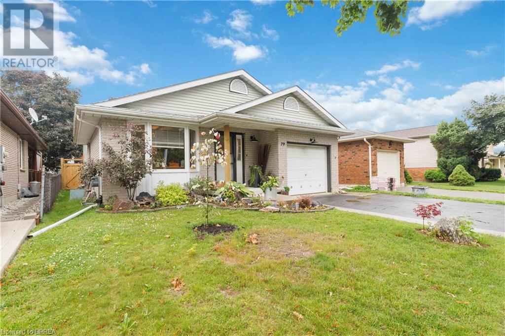 Property at 79 DONLY Drive S image 4