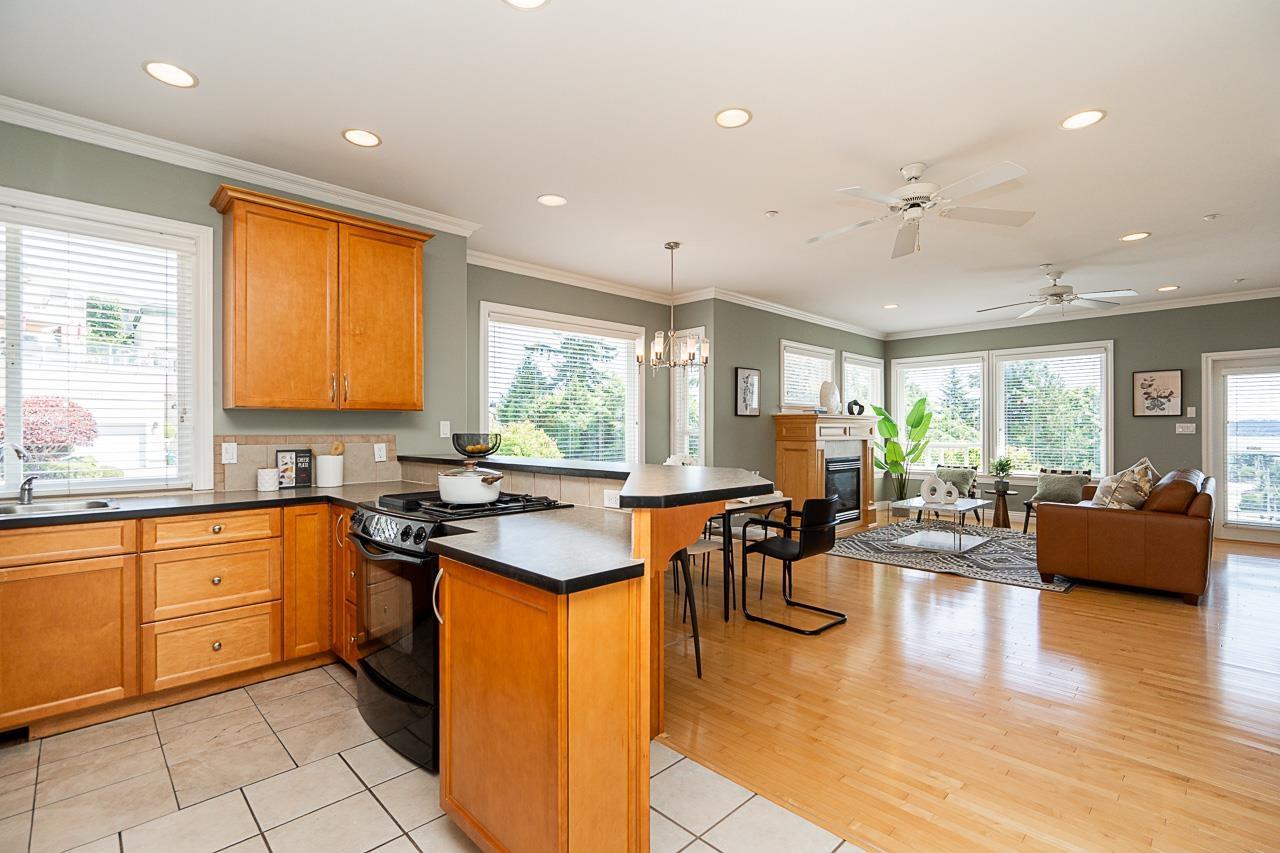 15645 Pacific Avenue, White Rock, British Columbia  V4B 1S1 - Photo 11 - R3026667