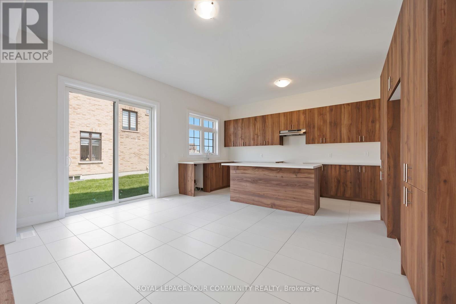 18 Shadyridge Street, King, Ontario  L7B 1B4 - Photo 15 - N12284346