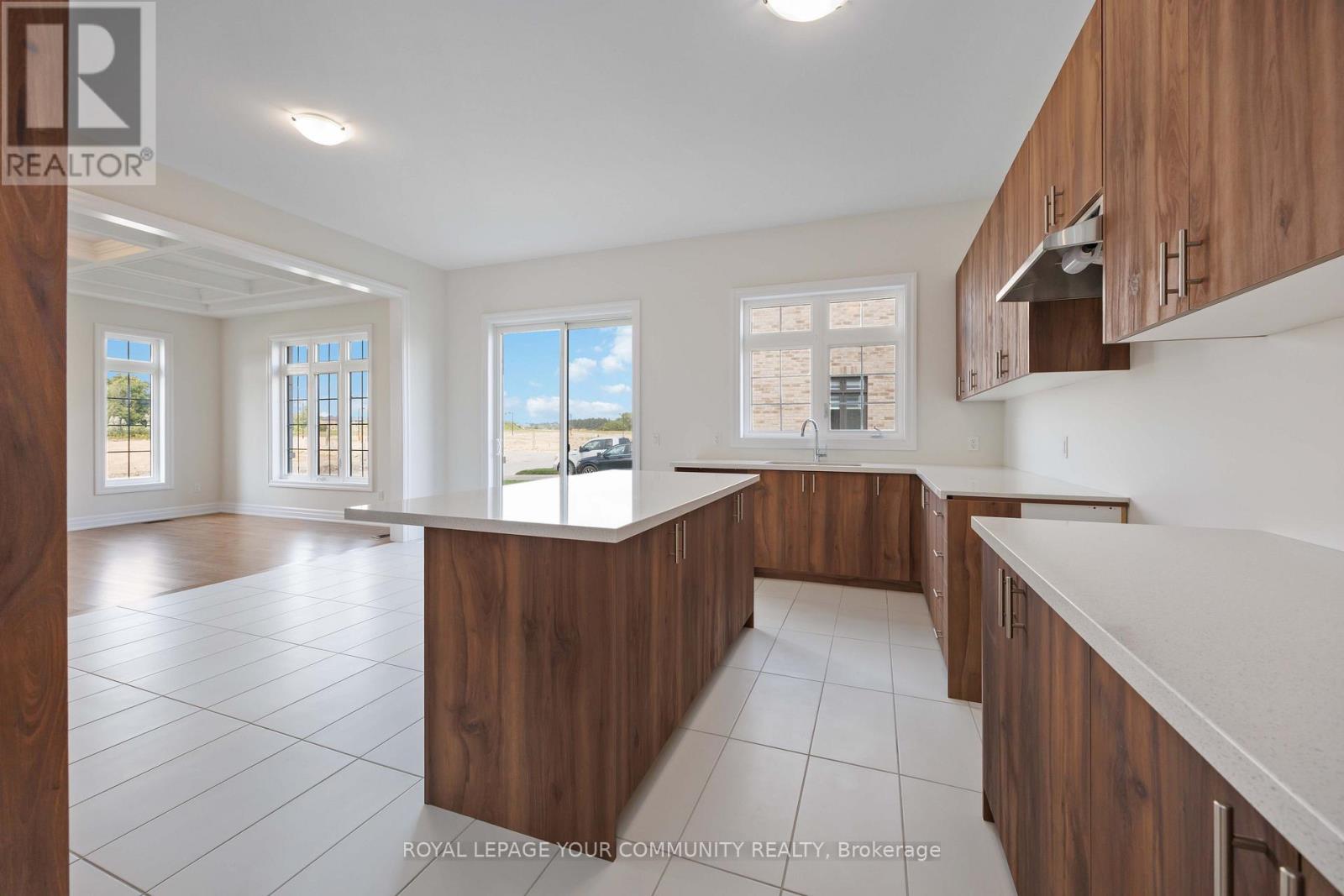 18 Shadyridge Street, King, Ontario  L7B 1B4 - Photo 18 - N12284346