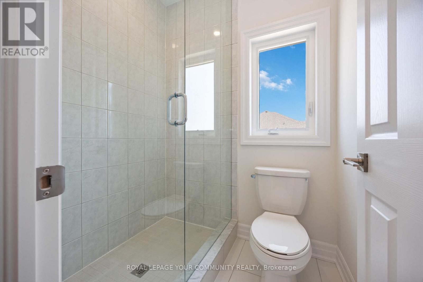 18 Shadyridge Street, King, Ontario  L7B 1B4 - Photo 28 - N12284346