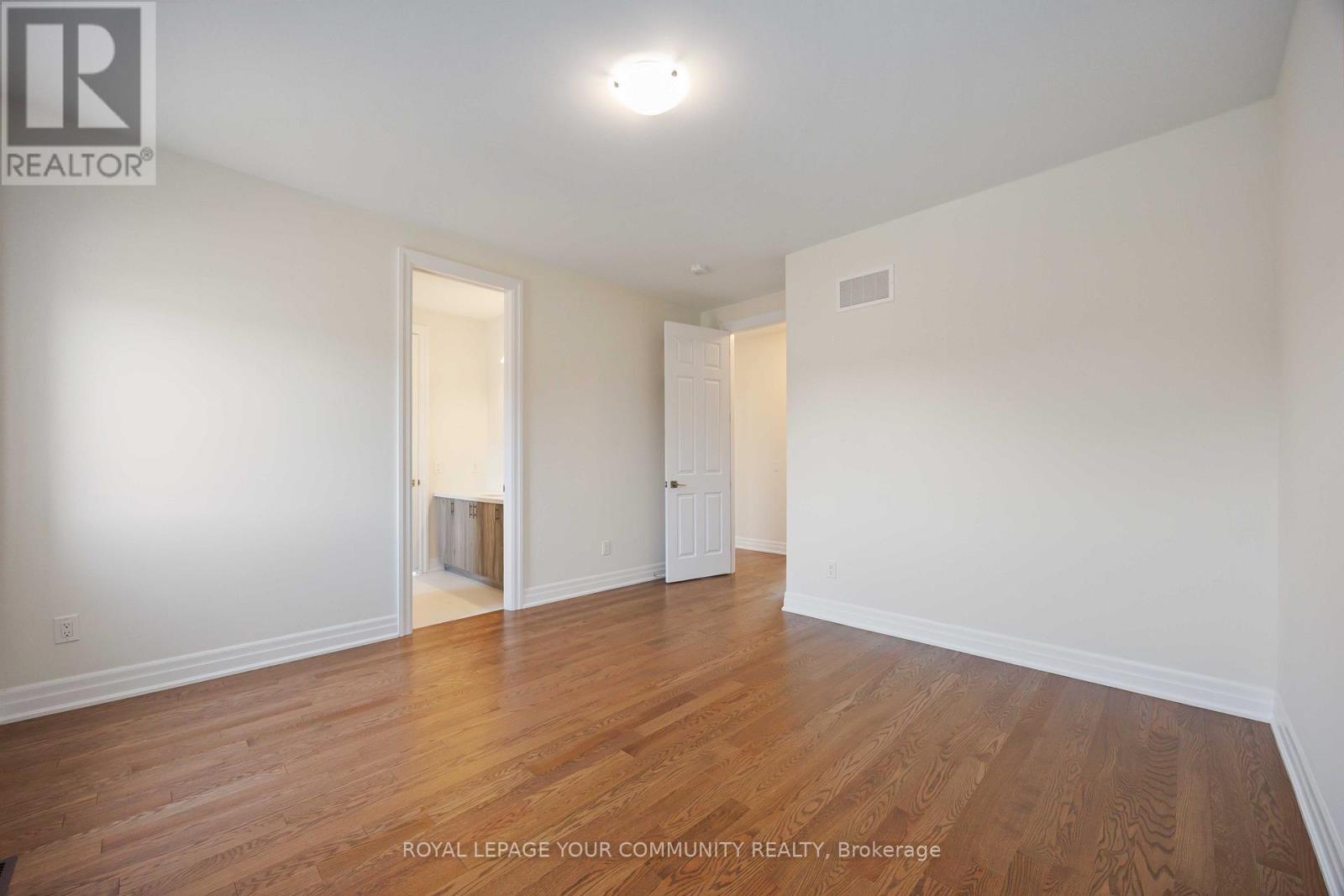 18 Shadyridge Street, King, Ontario  L7B 1B4 - Photo 31 - N12284346