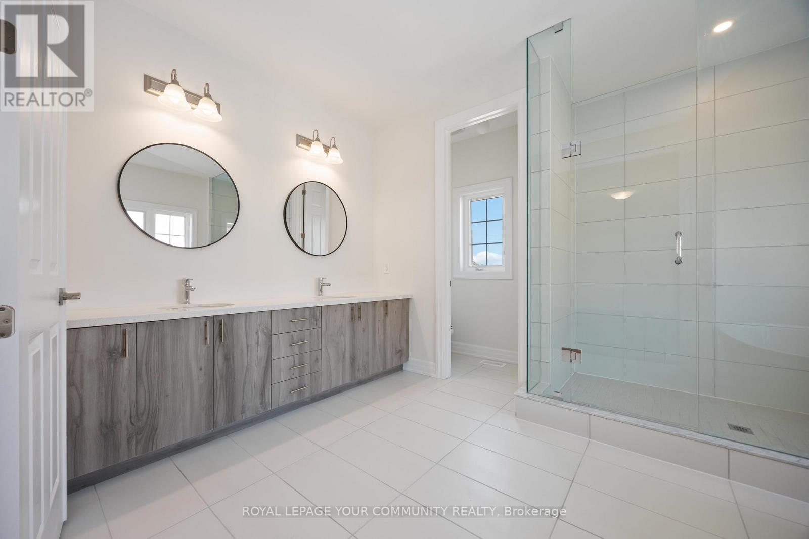 18 Shadyridge Street, King, Ontario  L7B 1B4 - Photo 42 - N12284346