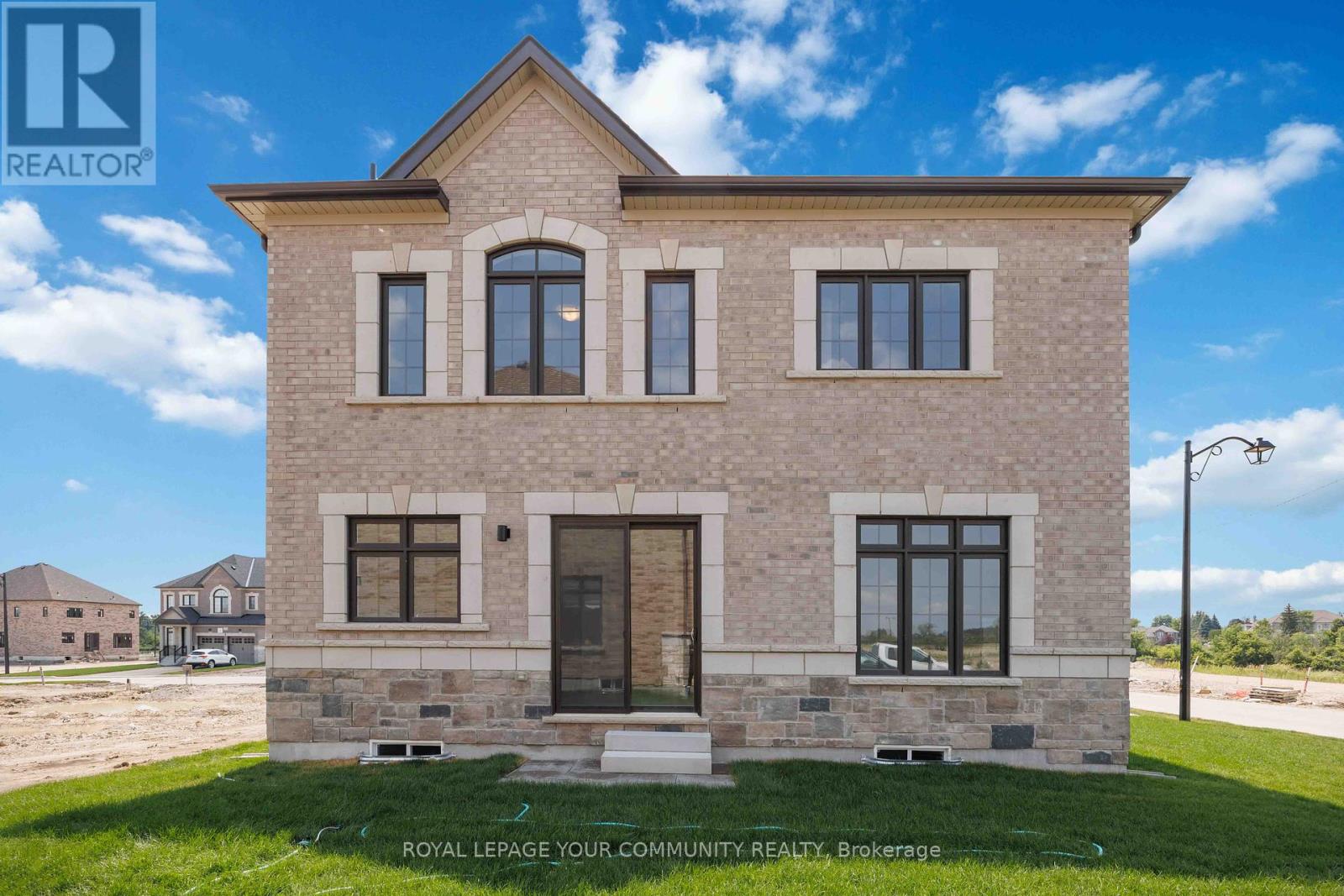 18 Shadyridge Street, King, Ontario  L7B 1B4 - Photo 49 - N12284346