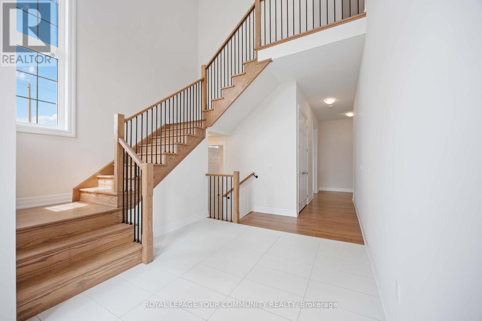 18 Shadyridge Street, King, Ontario  L7B 1B4 - Photo 6 - N12284346