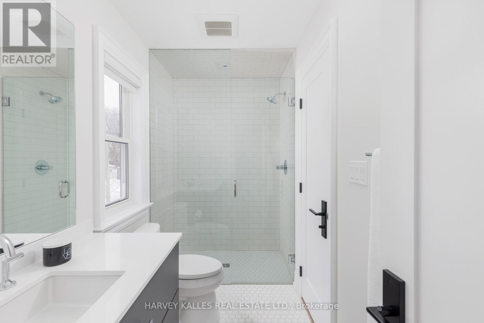 588 Stephens Crescent, Oakville, Ontario  L6K 1Y3 - Photo 36 - W12284354