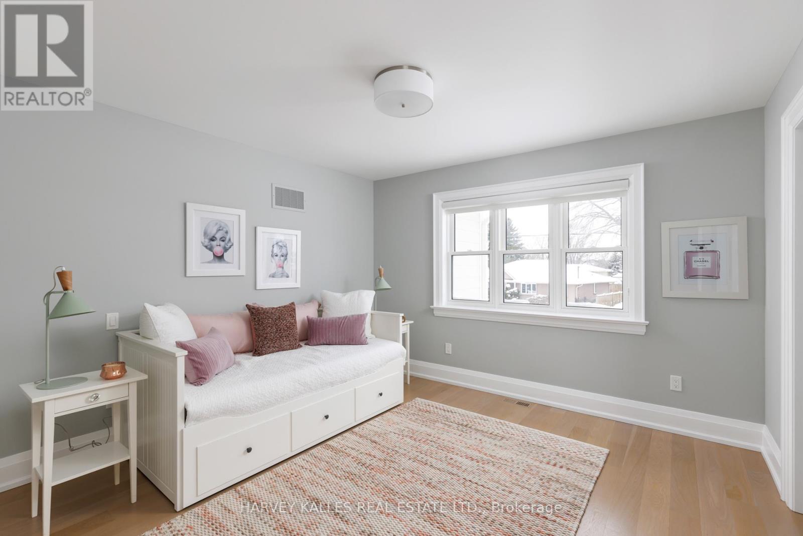 588 Stephens Crescent, Oakville, Ontario  L6K 1Y3 - Photo 37 - W12284354