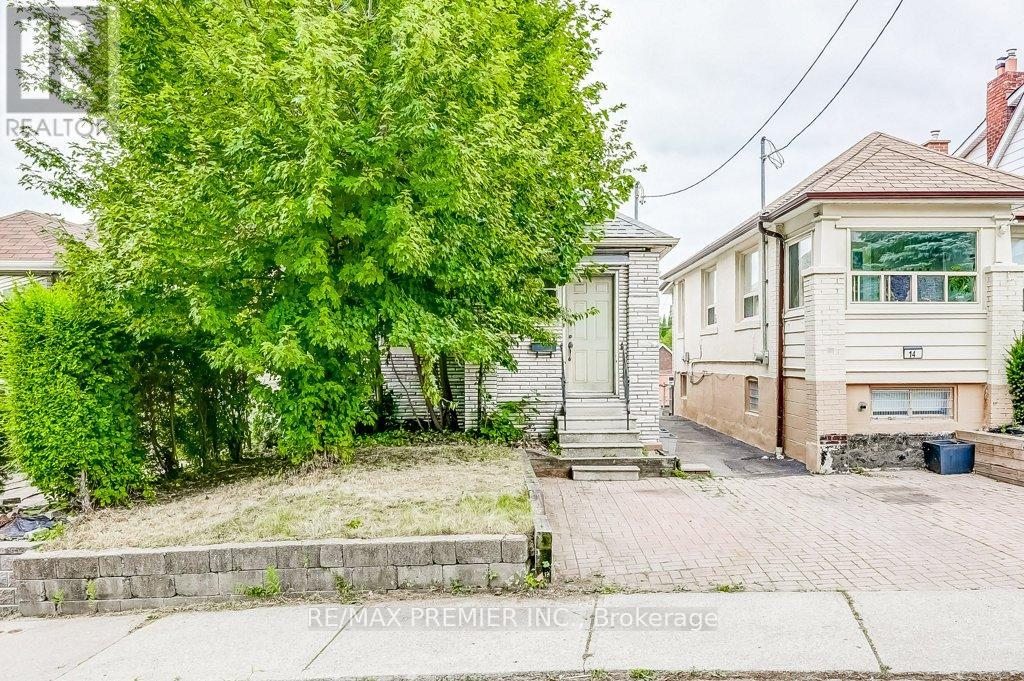 Property at 16 PORTER AVE AVENUE image 2