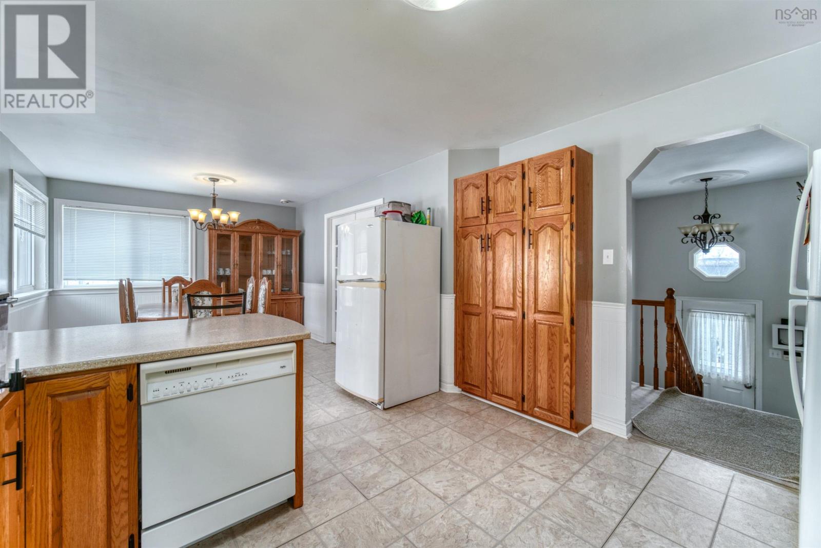 Property at 31 Yerevan Drive image 5