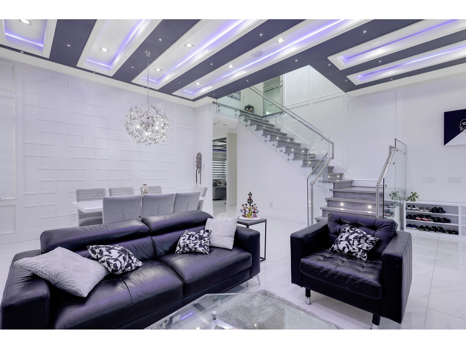 Property at 11066 82 AVENUE image 3