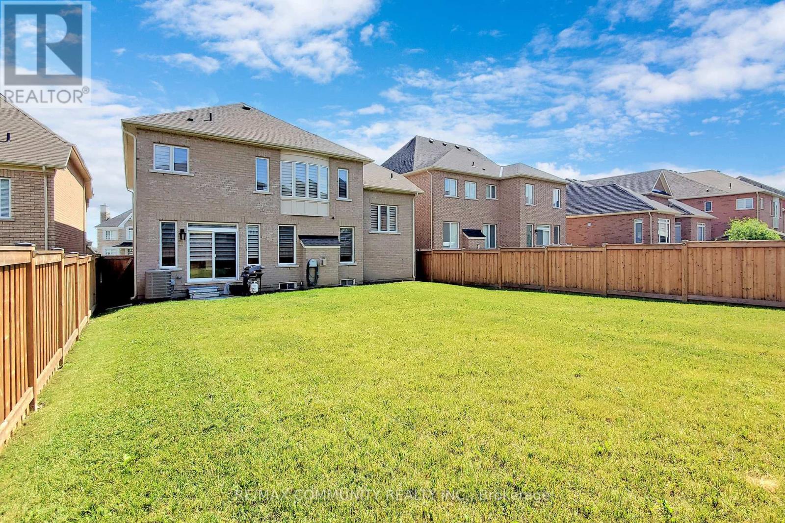 4 Flay Court, Innisfil, Ontario  L0L 1L0 - Photo 34 - N12284382
