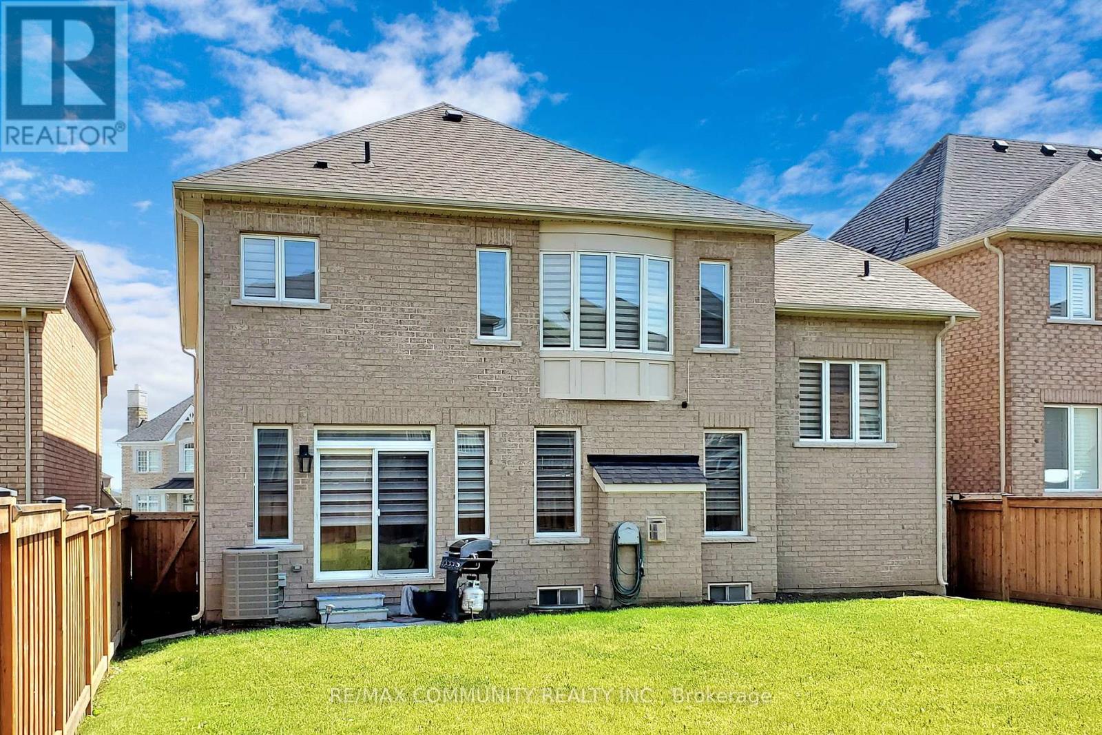 4 Flay Court, Innisfil, Ontario  L0L 1L0 - Photo 35 - N12284382