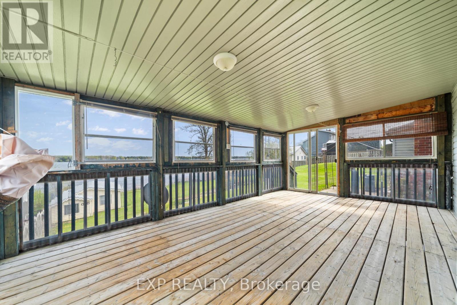 1083 Lakeside Drive, Prince Edward County, Ontario  K0K 1T0 - Photo 30 - X12284415