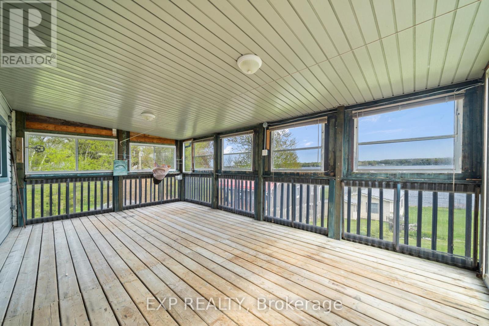 1083 Lakeside Drive, Prince Edward County, Ontario  K0K 1T0 - Photo 31 - X12284415