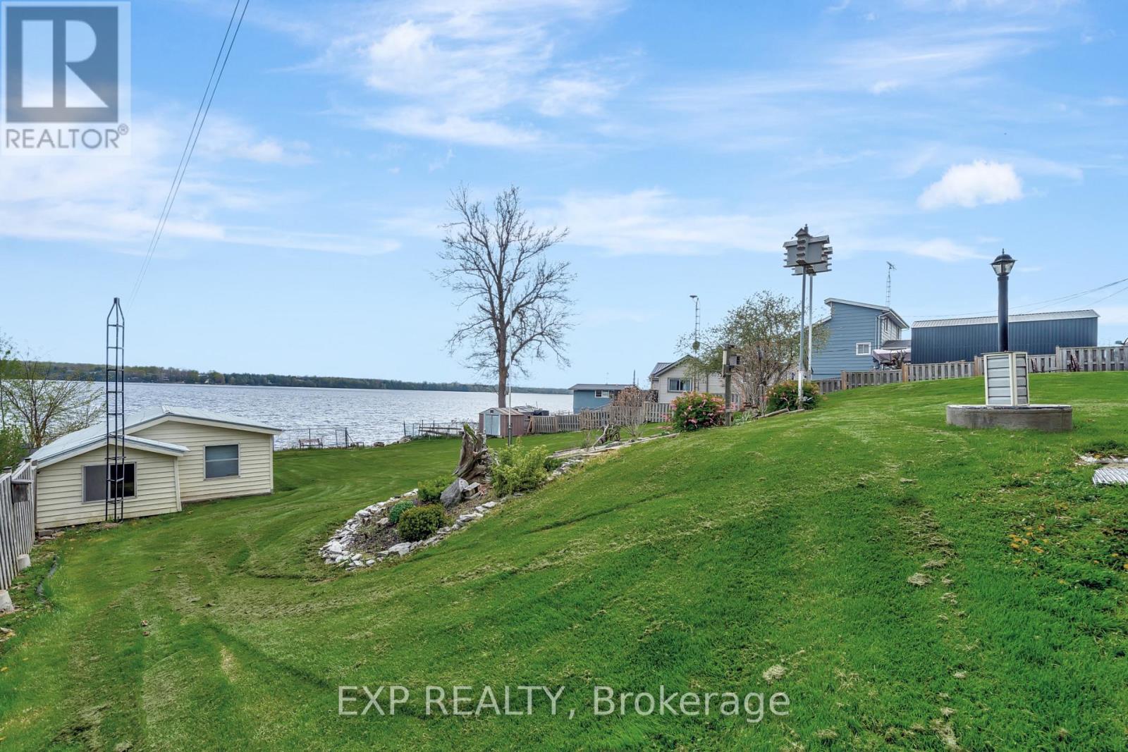 1083 Lakeside Drive, Prince Edward County, Ontario  K0K 1T0 - Photo 37 - X12284415