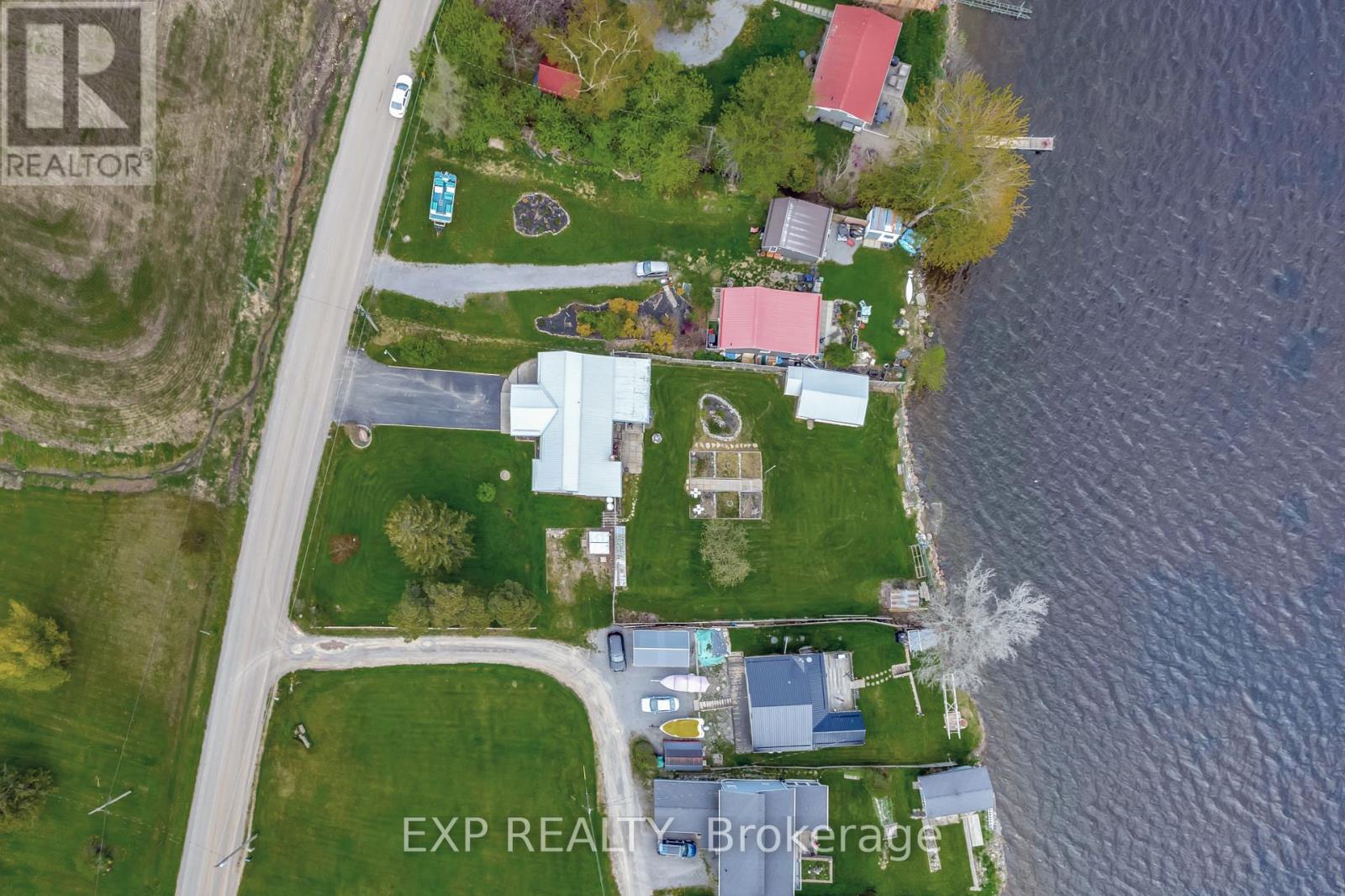 1083 Lakeside Drive, Prince Edward County, Ontario  K0K 1T0 - Photo 5 - X12284415