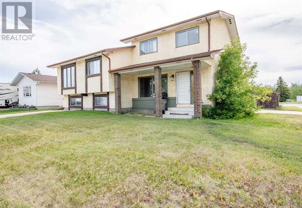 Property at 11901 94A Street image 1
