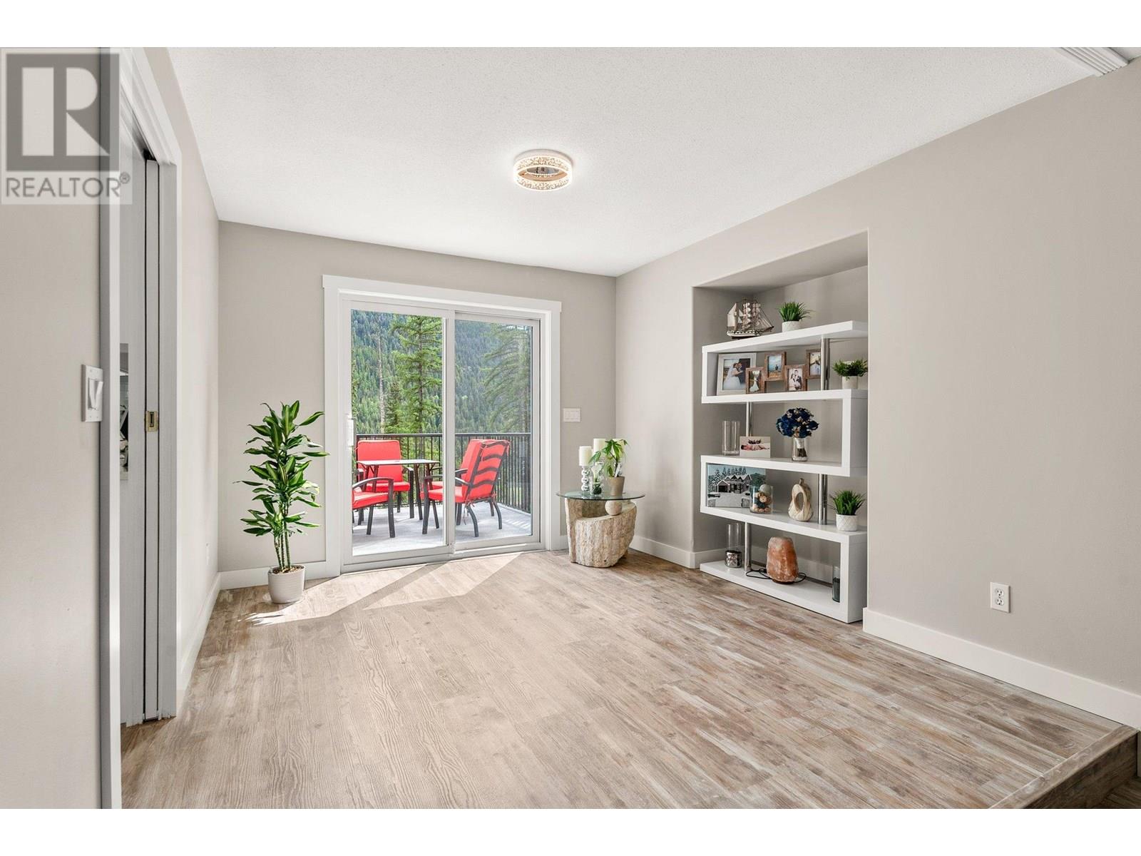 7967 Falcon Ridge Crescent, Kelowna, British Columbia  V1P 1J2 - Photo 12 - 10356036