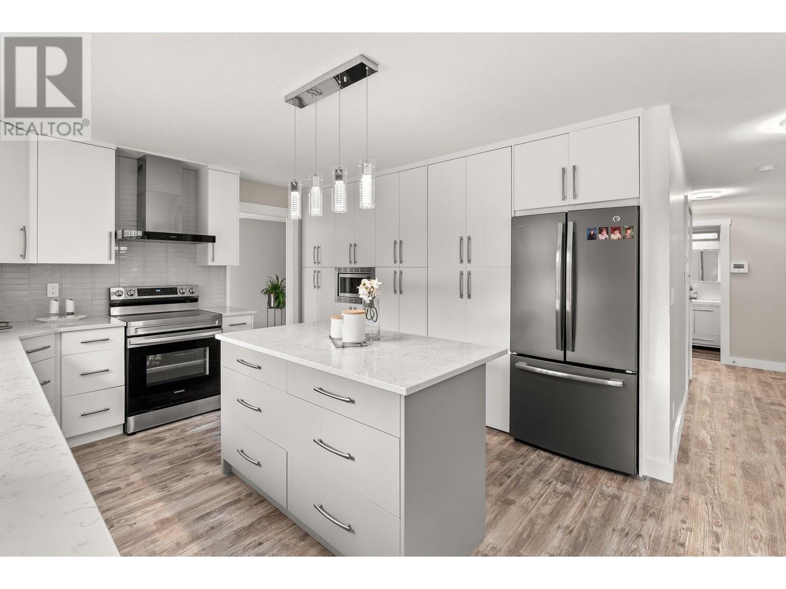 7967 Falcon Ridge Crescent, Kelowna, British Columbia  V1P 1J2 - Photo 21 - 10356036