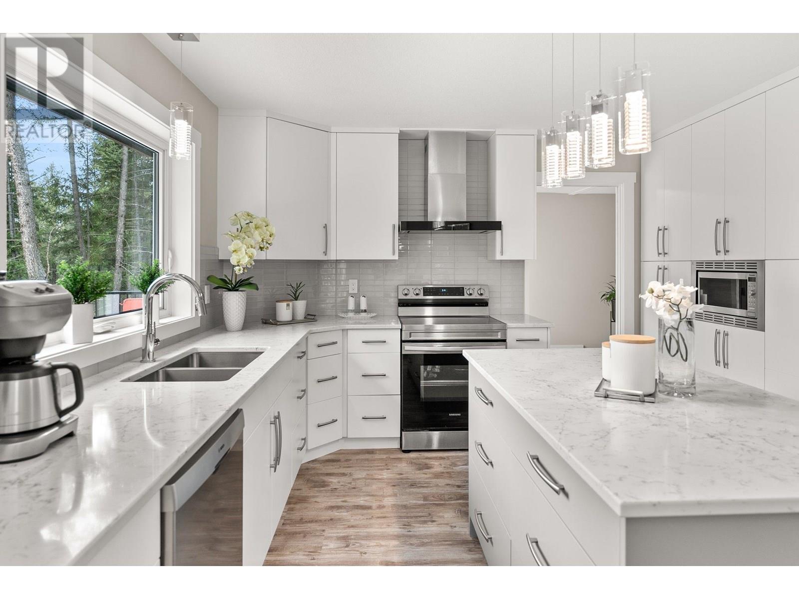 7967 Falcon Ridge Crescent, Kelowna, British Columbia  V1P 1J2 - Photo 20 - 10356036