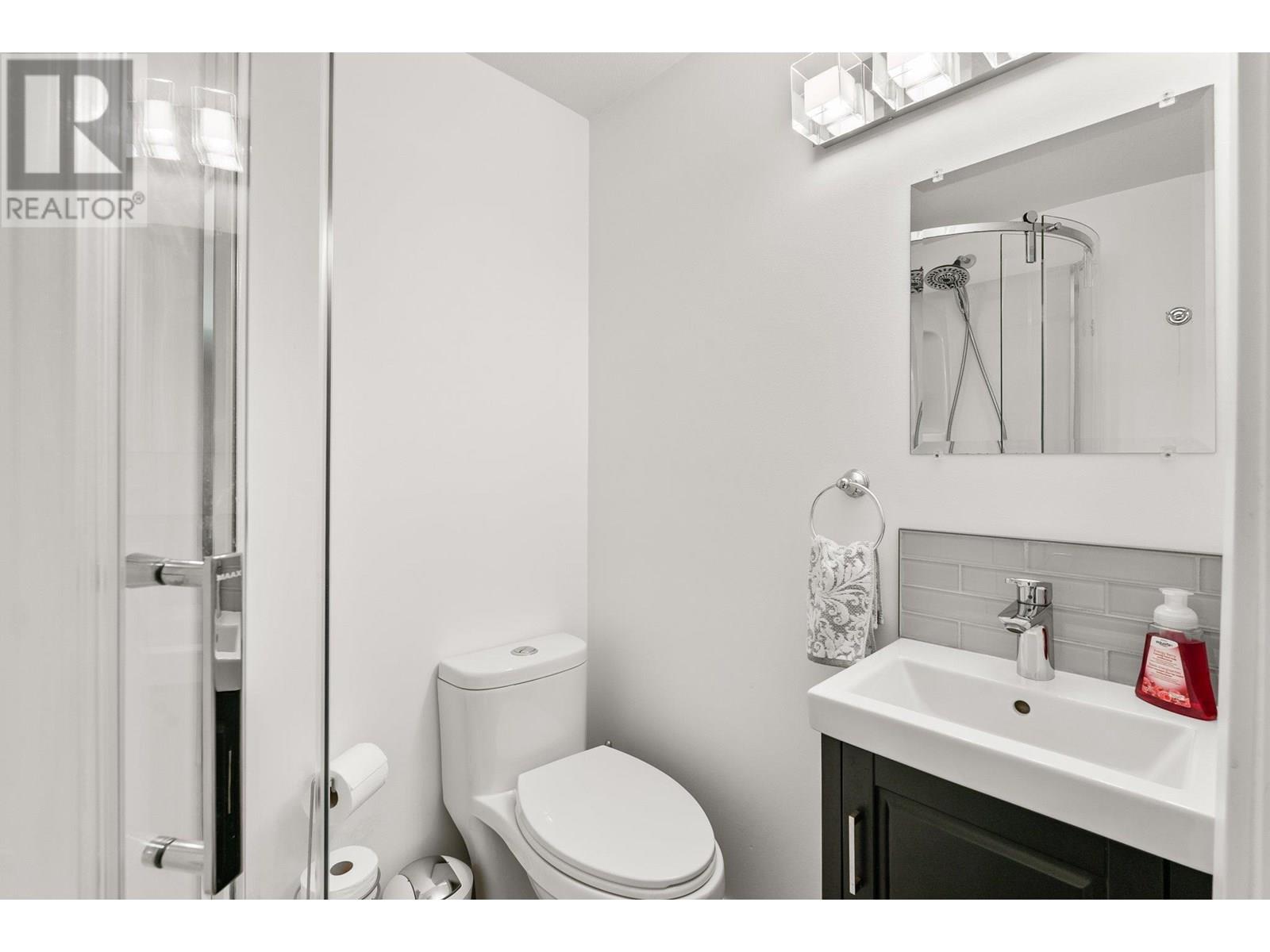 7967 Falcon Ridge Crescent, Kelowna, British Columbia  V1P 1J2 - Photo 77 - 10356036