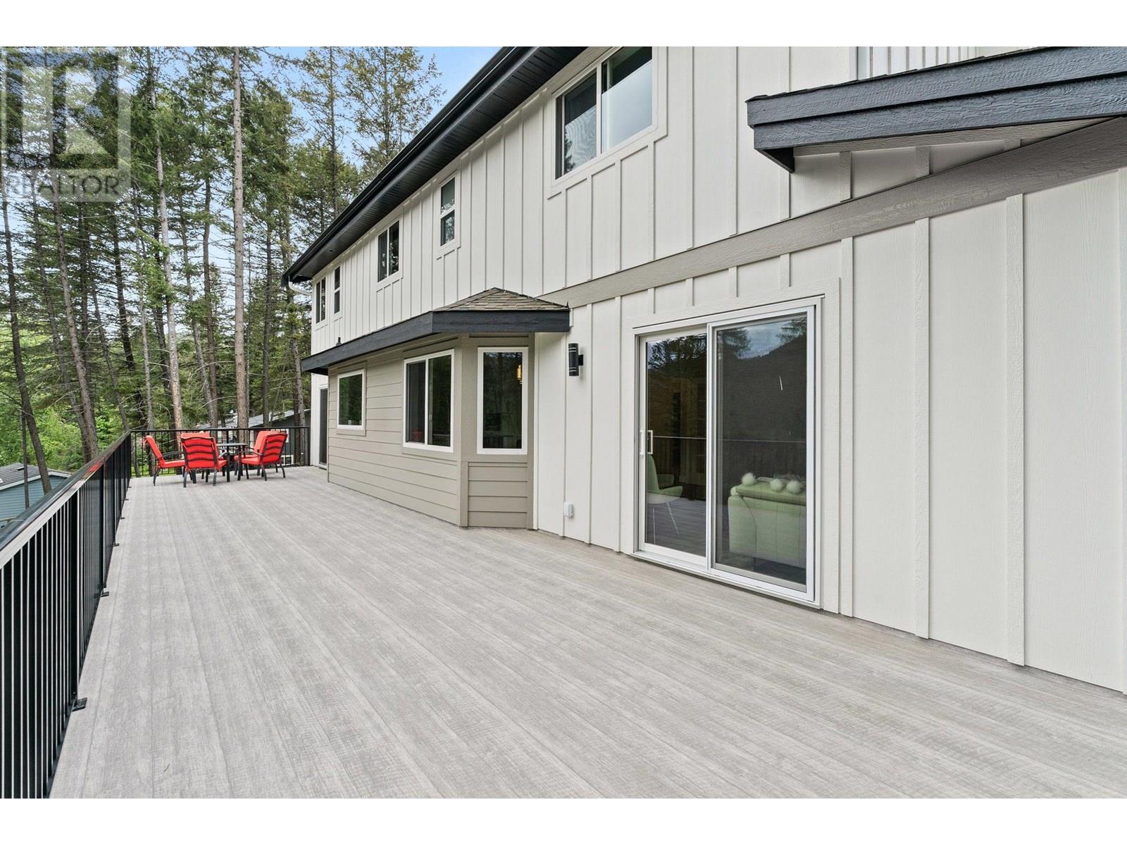 7967 Falcon Ridge Crescent, Kelowna, British Columbia  V1P 1J2 - Photo 29 - 10356036
