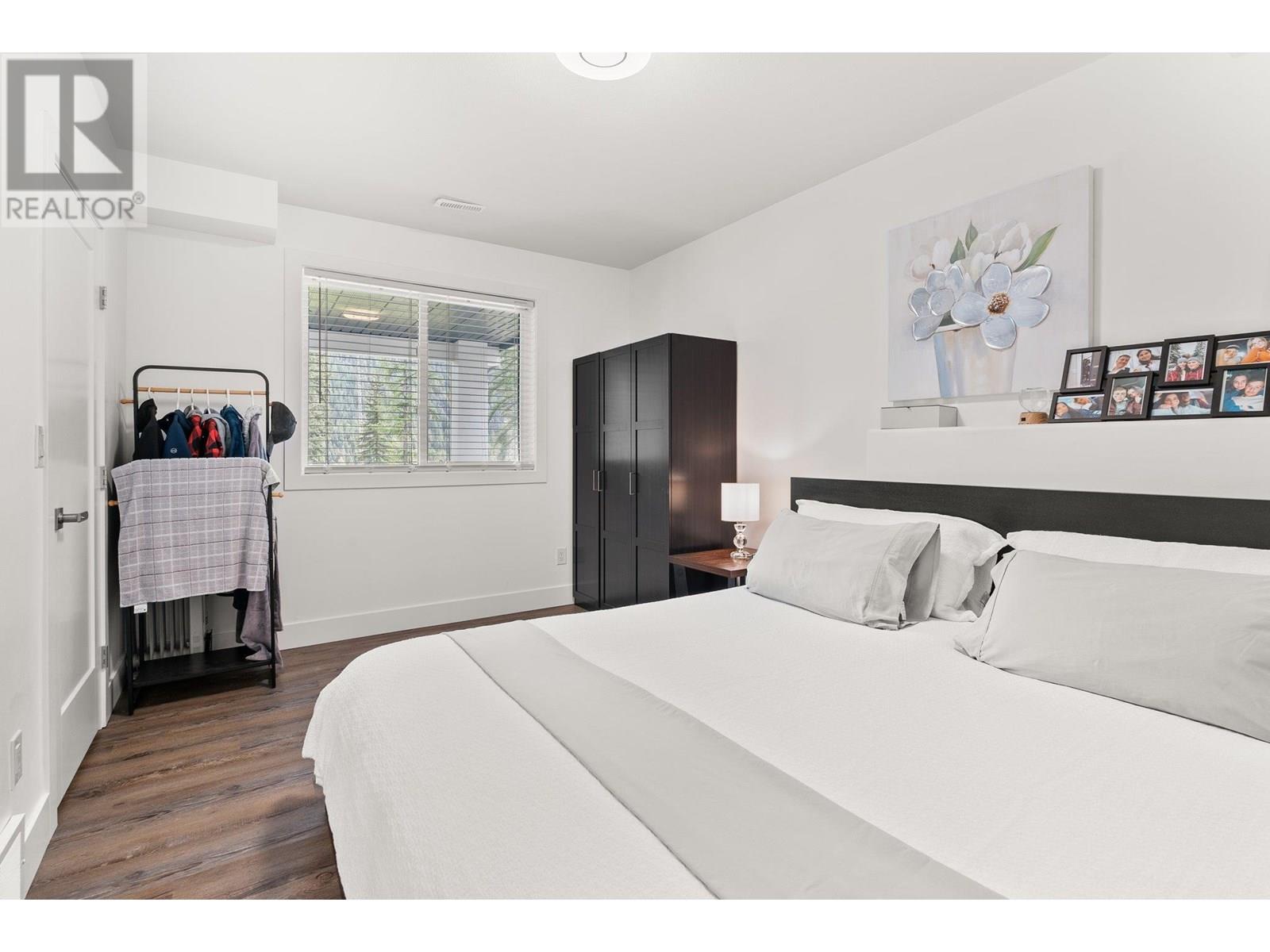7967 Falcon Ridge Crescent, Kelowna, British Columbia  V1P 1J2 - Photo 71 - 10356036