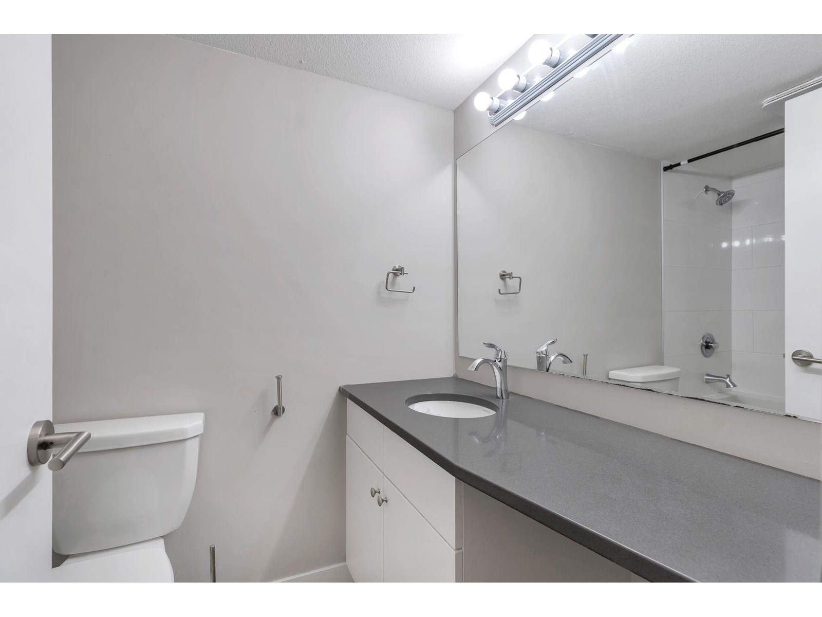 400 1909 Salton Road, Abbotsford, British Columbia  V2S 5B6 - Photo 15 - R3026491