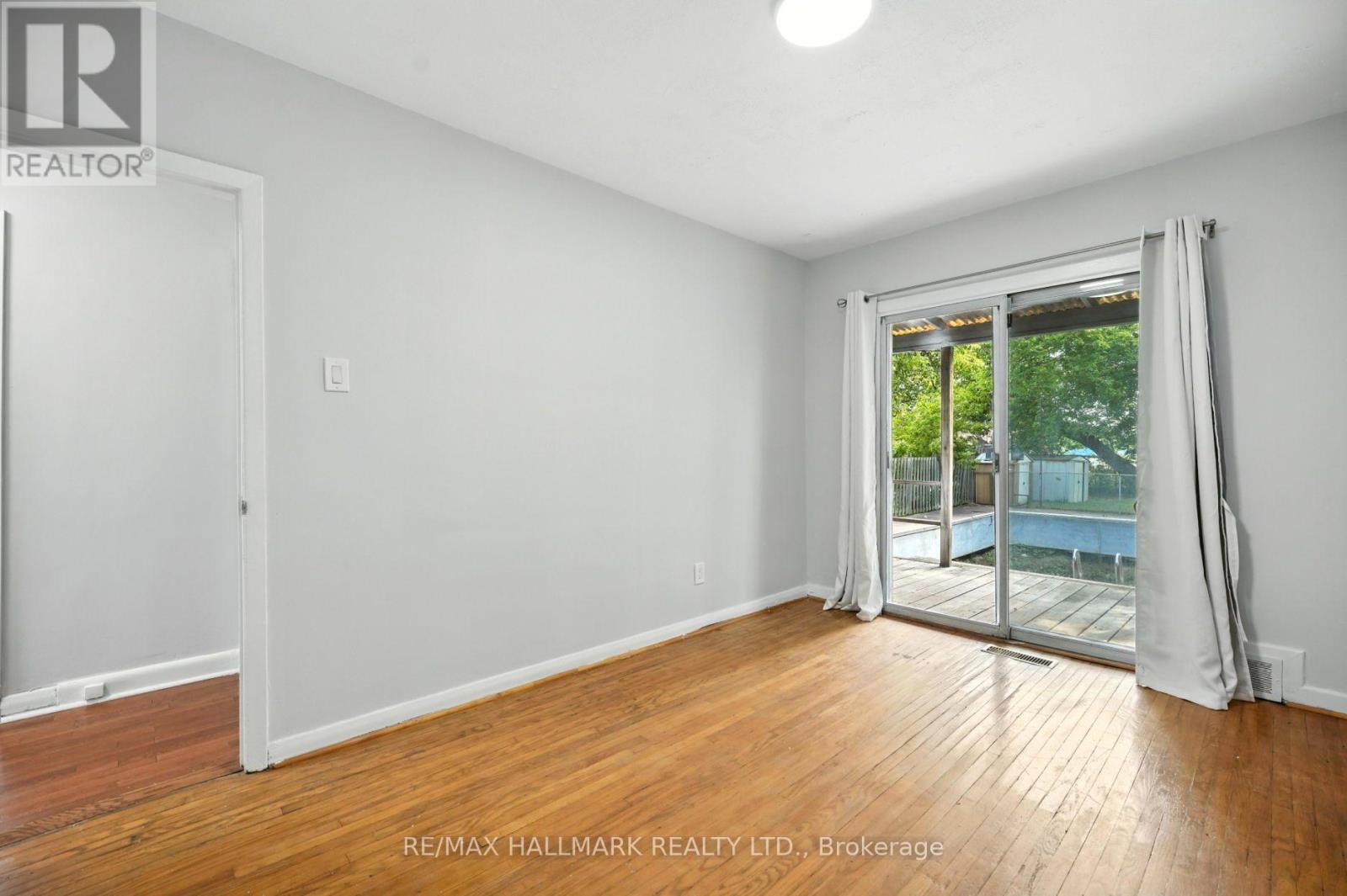 2975 Weston Road, Toronto, Ontario  M9M 2T1 - Photo 18 - W12284375