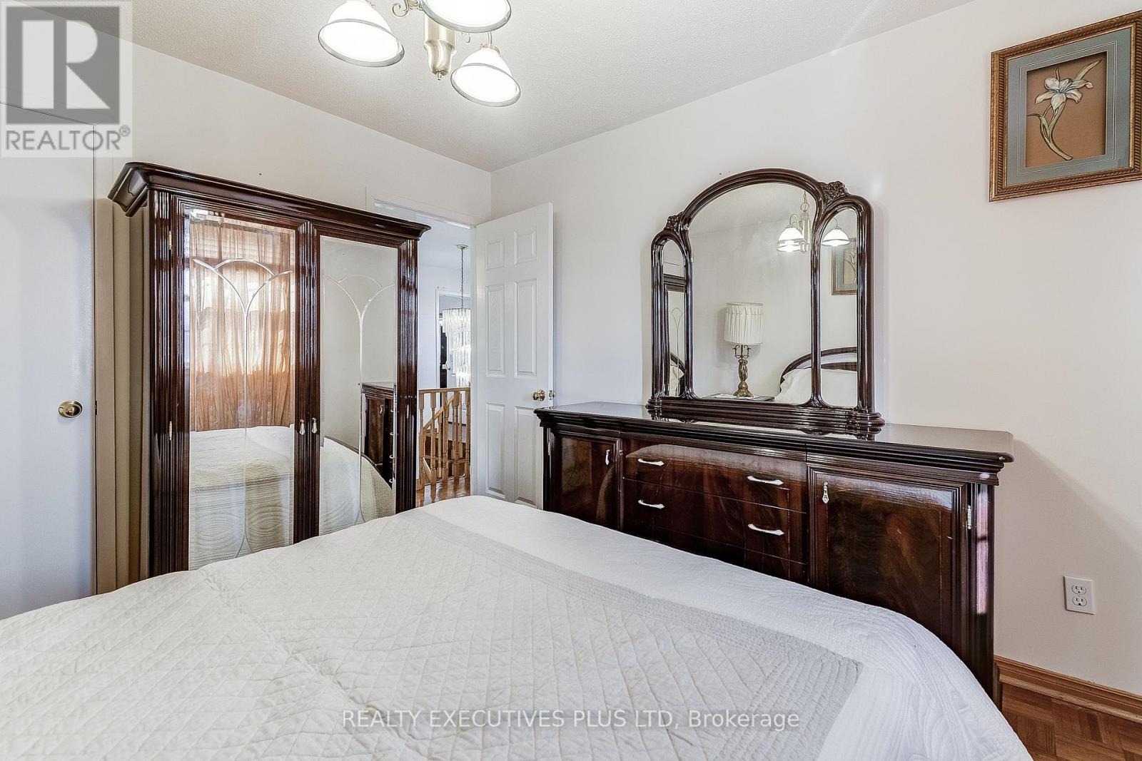 206 Vodden Street W, Brampton, Ontario  L6X 2V3 - Photo 20 - W12284376