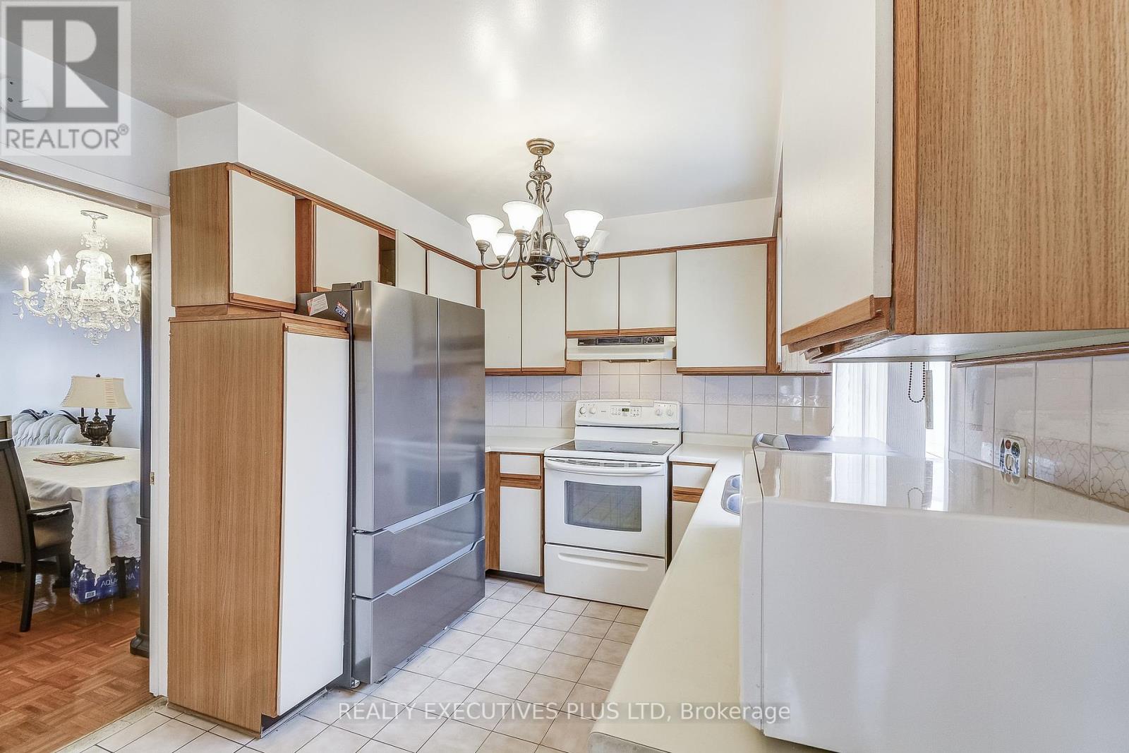 206 Vodden Street W, Brampton, Ontario  L6X 2V3 - Photo 37 - W12284376