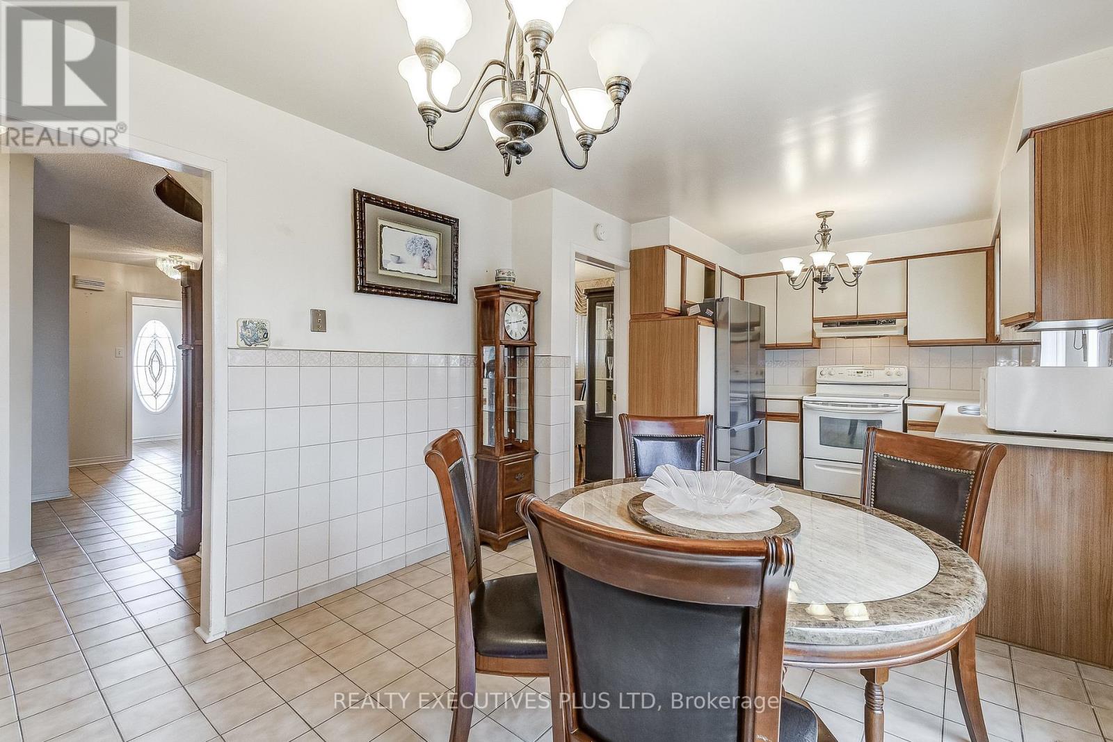 206 Vodden Street W, Brampton, Ontario  L6X 2V3 - Photo 39 - W12284376