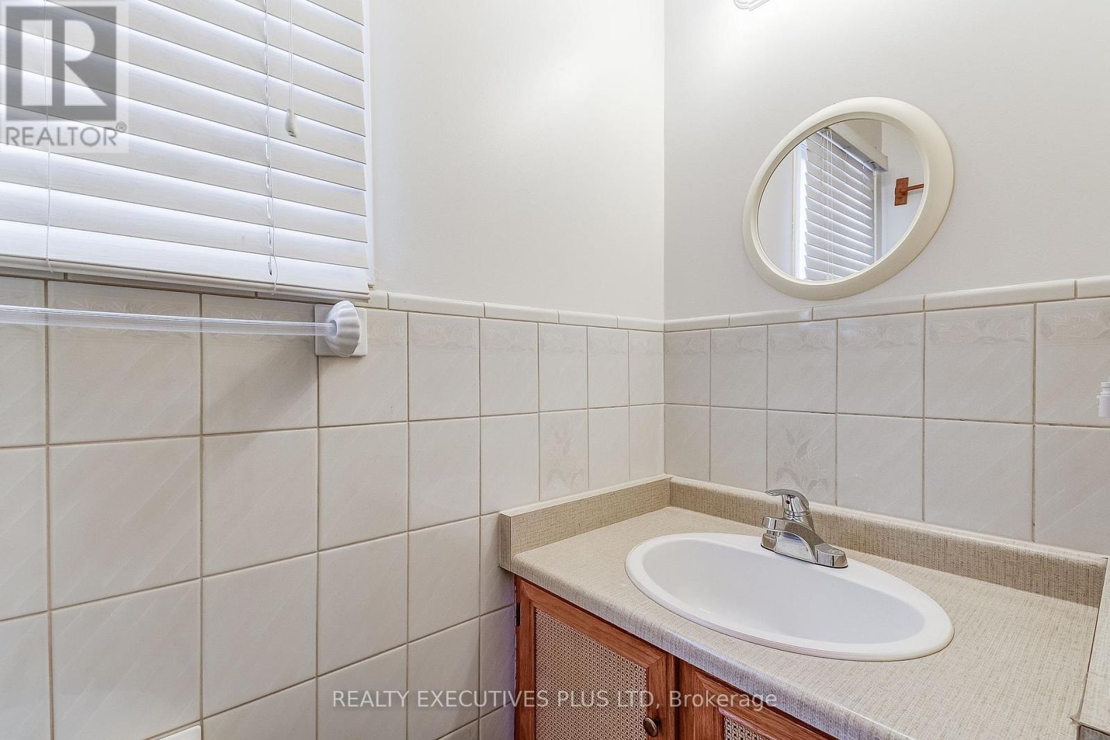 206 Vodden Street W, Brampton, Ontario  L6X 2V3 - Photo 41 - W12284376